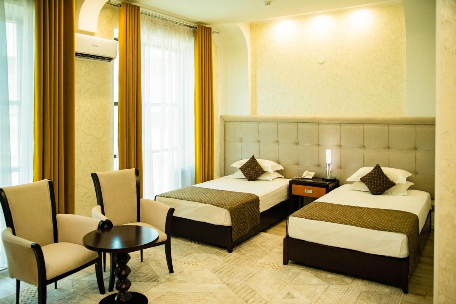 Hotel Zhibek Zholy Simkent Kültér fotó