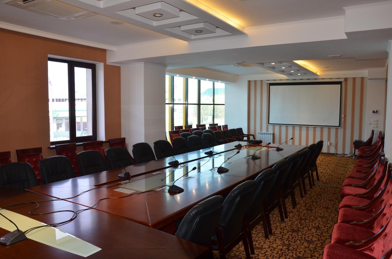 Hotel Zhibek Zholy Simkent Kültér fotó